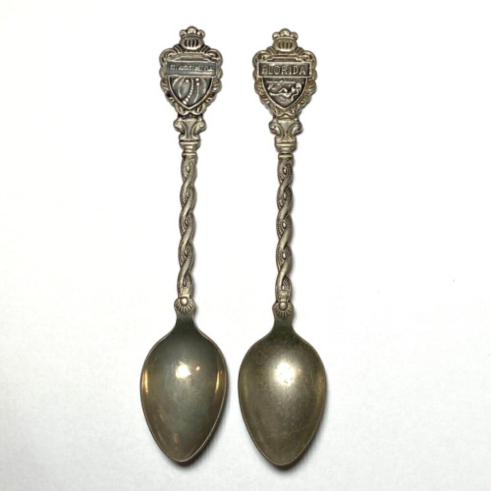 Florida Palm Tree ST Augustine, FLA Lady on Beach 4 3/4”‎ Souvenir Spoons Klepa